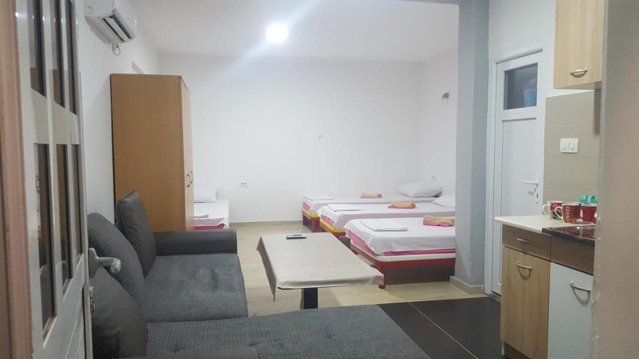 Apartment F *