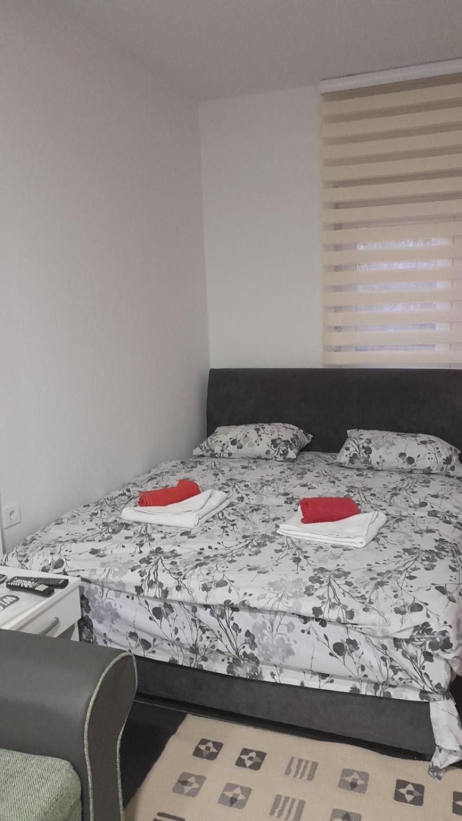 Apartment F *